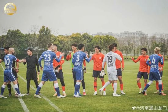 打扑克剧烈