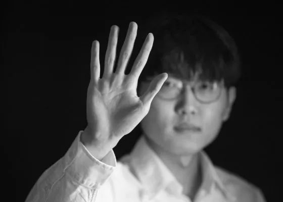 挠脚心vk 冰小白