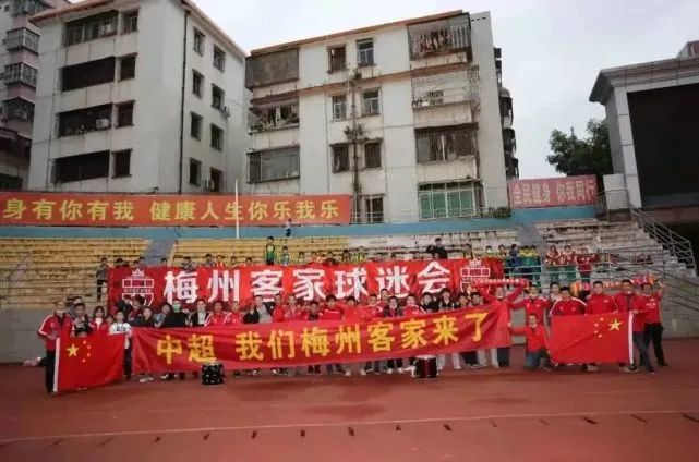 没有丈夫的继母2019